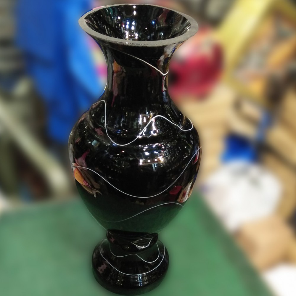 Manai Lining Glass Vase Guldaan For Office & Home Decoration
