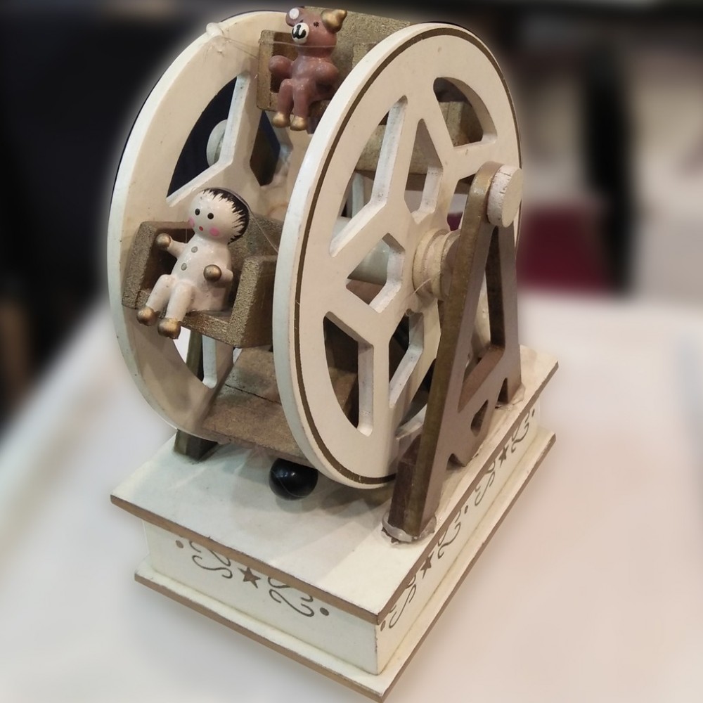Wooden Ferris Wheel For Home & Office Decoration