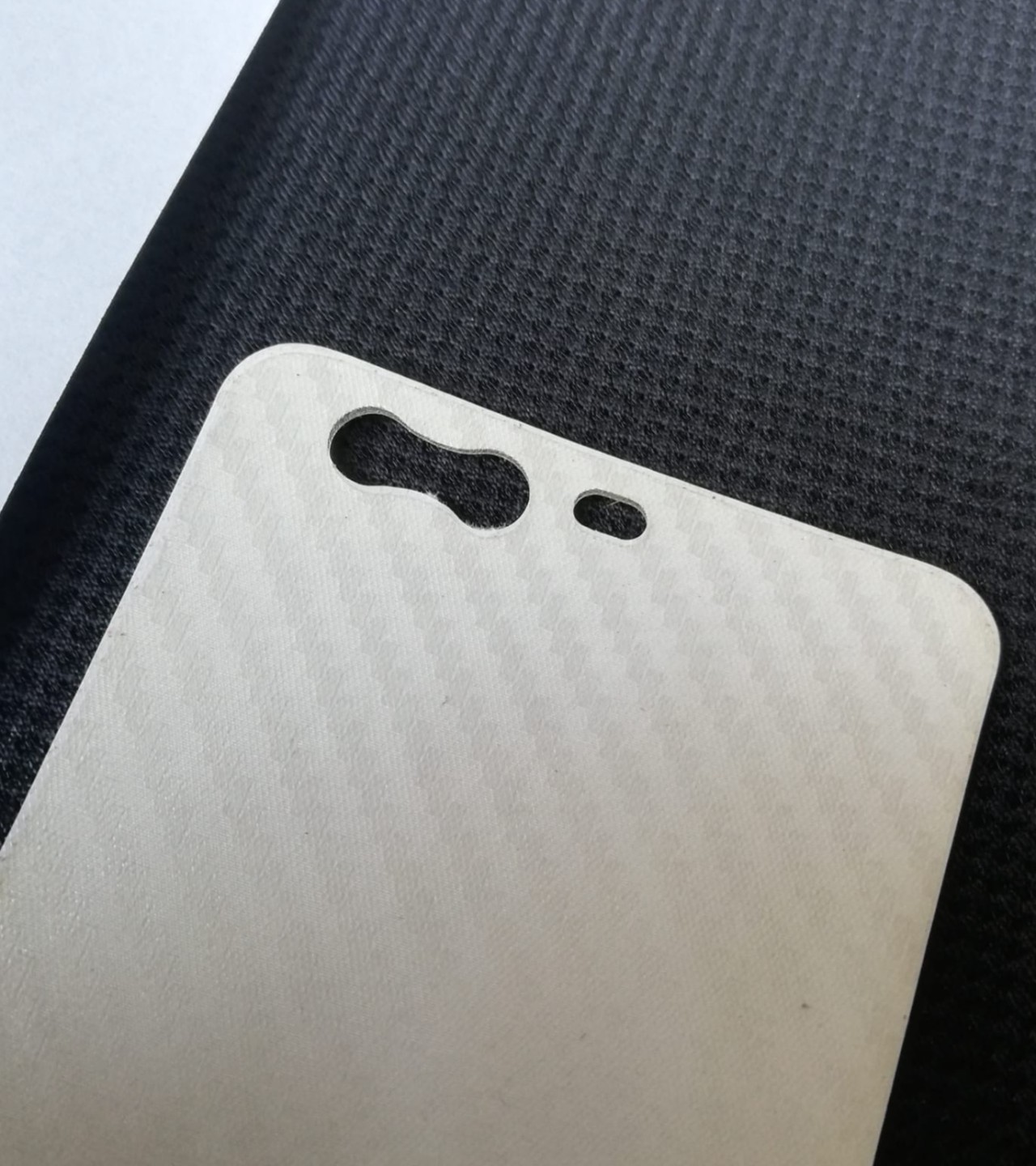 Huawei P10-Carbon Fiber Matte sheet for phones rare protection - textured designed