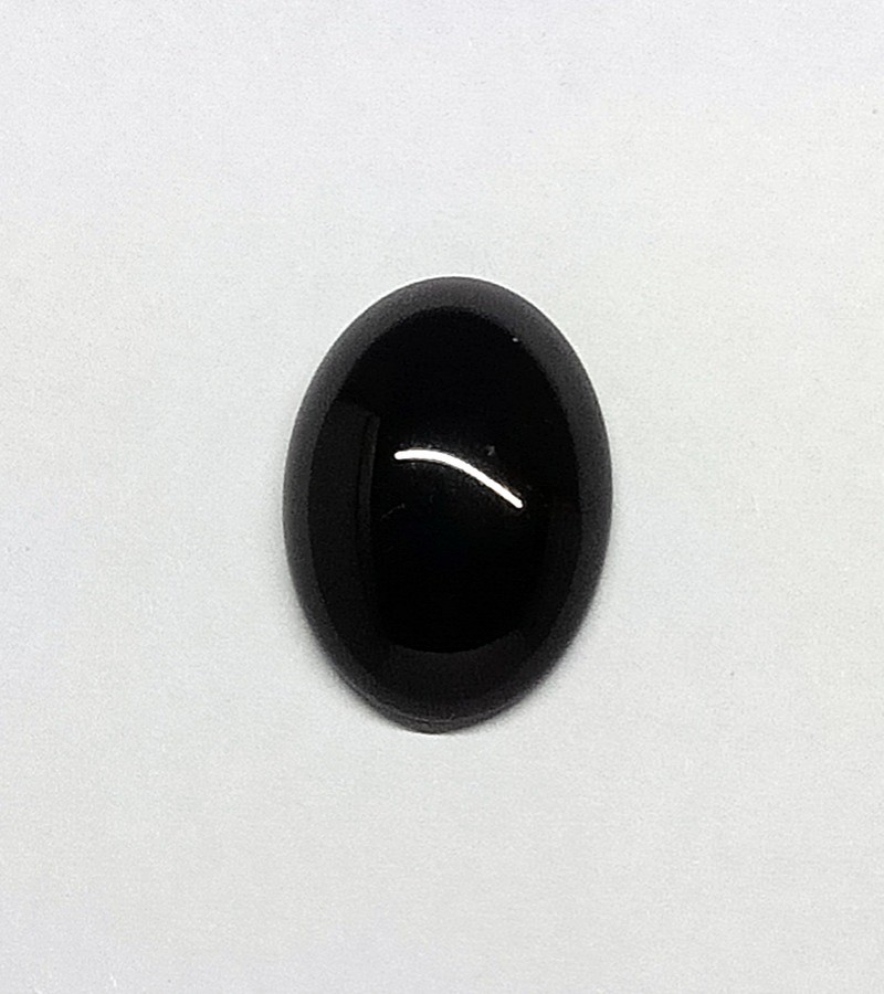 Aqeeq Black Gemstone weight 20 carat. 25x18mm