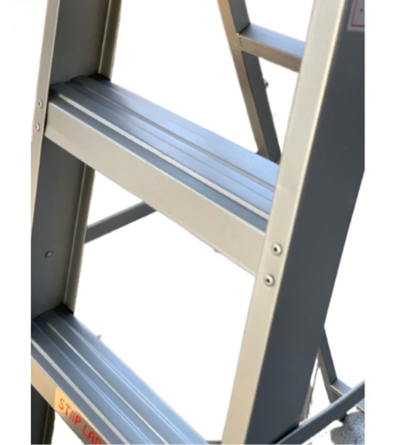 Folding Ladder 4 feet - Steel
