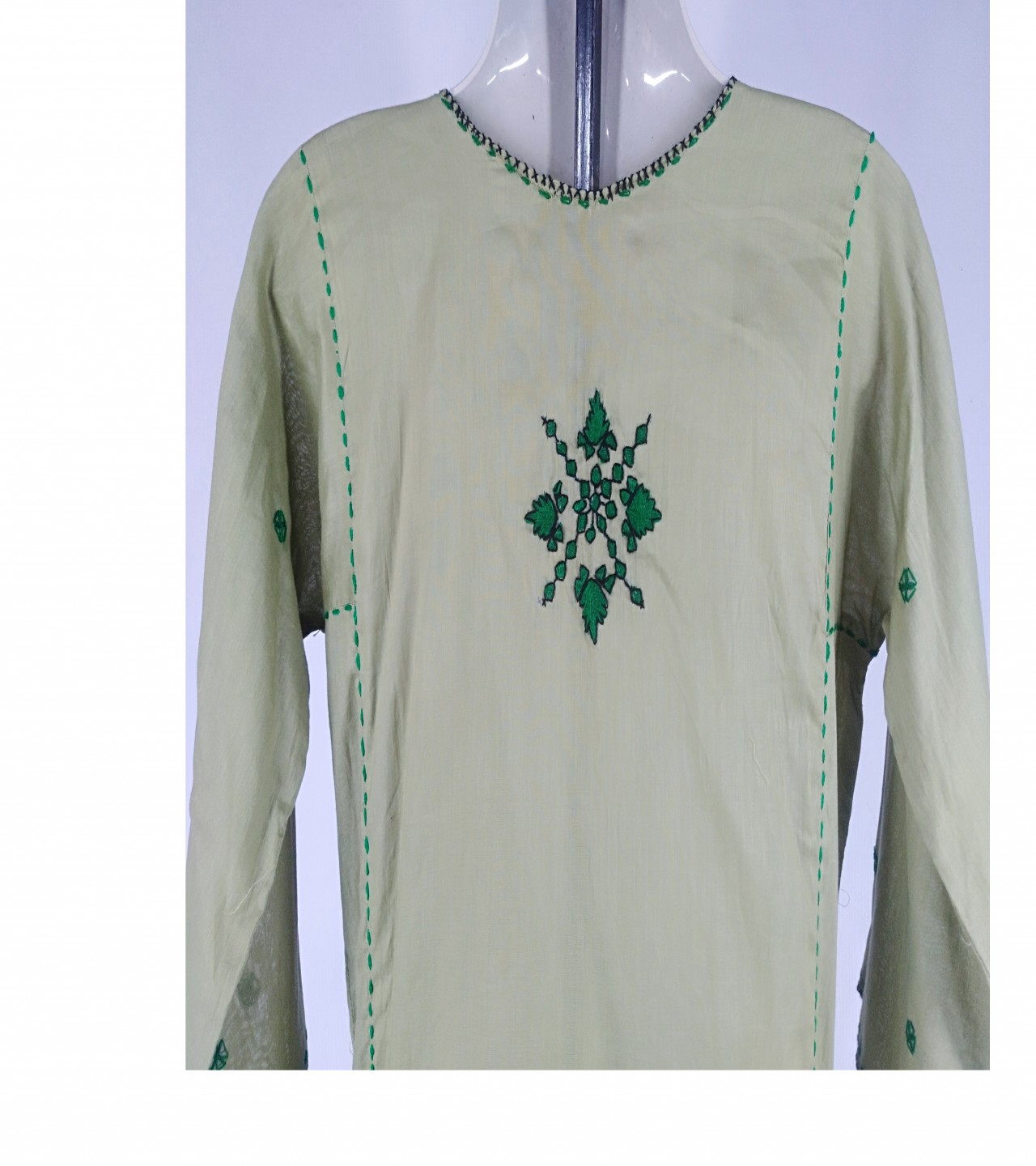 Ladies Balochi kurta with beautiful patterns