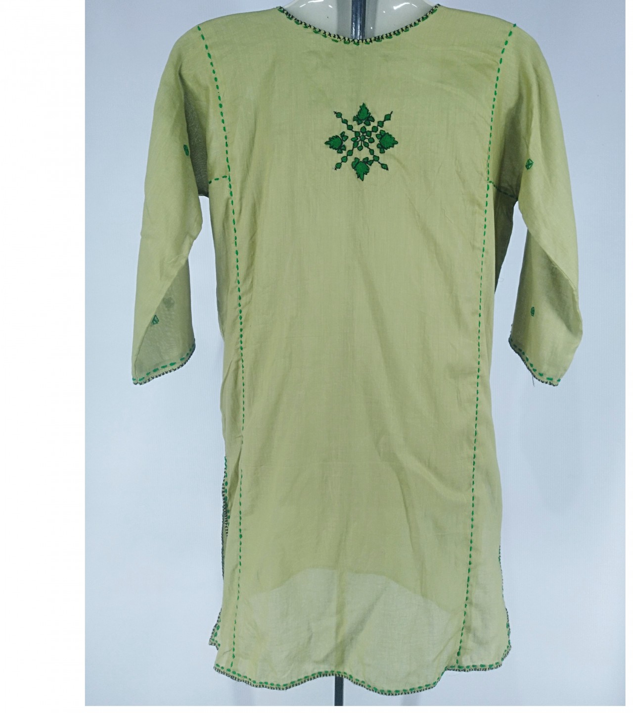 Ladies Balochi kurta with beautiful patterns