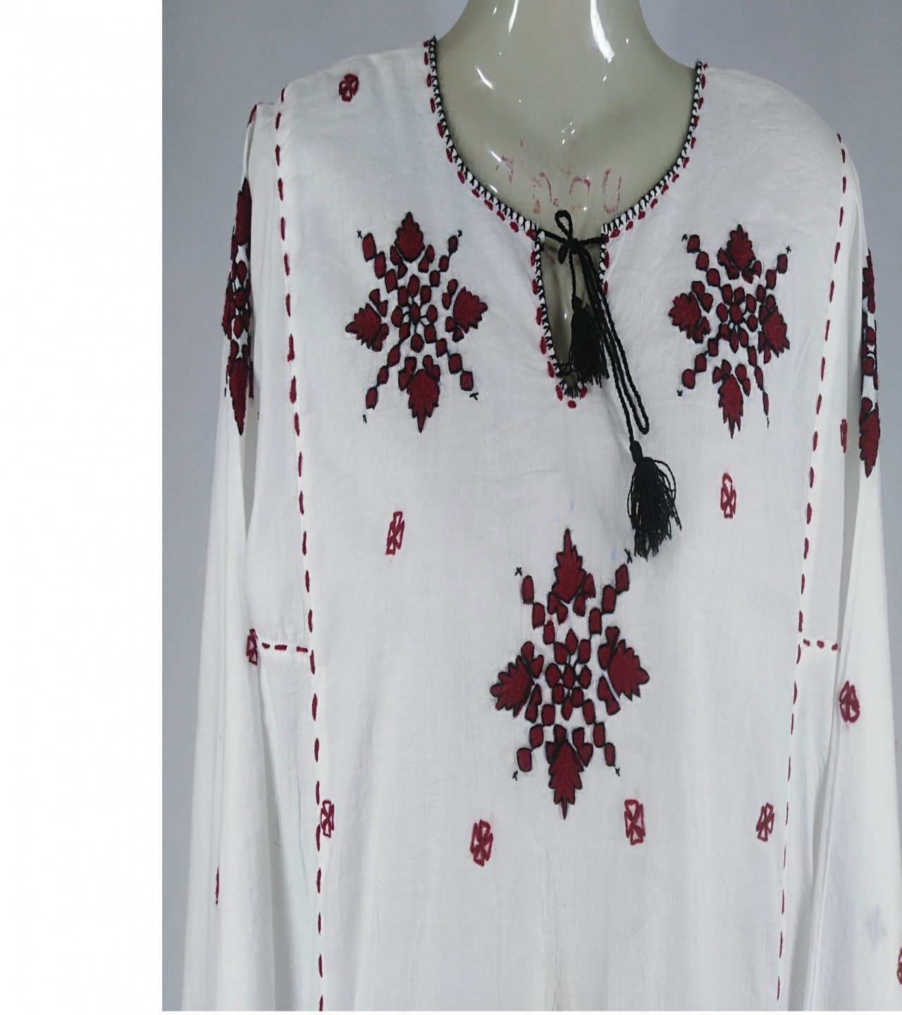Ladies Balochi kurta with beautiful patterns
