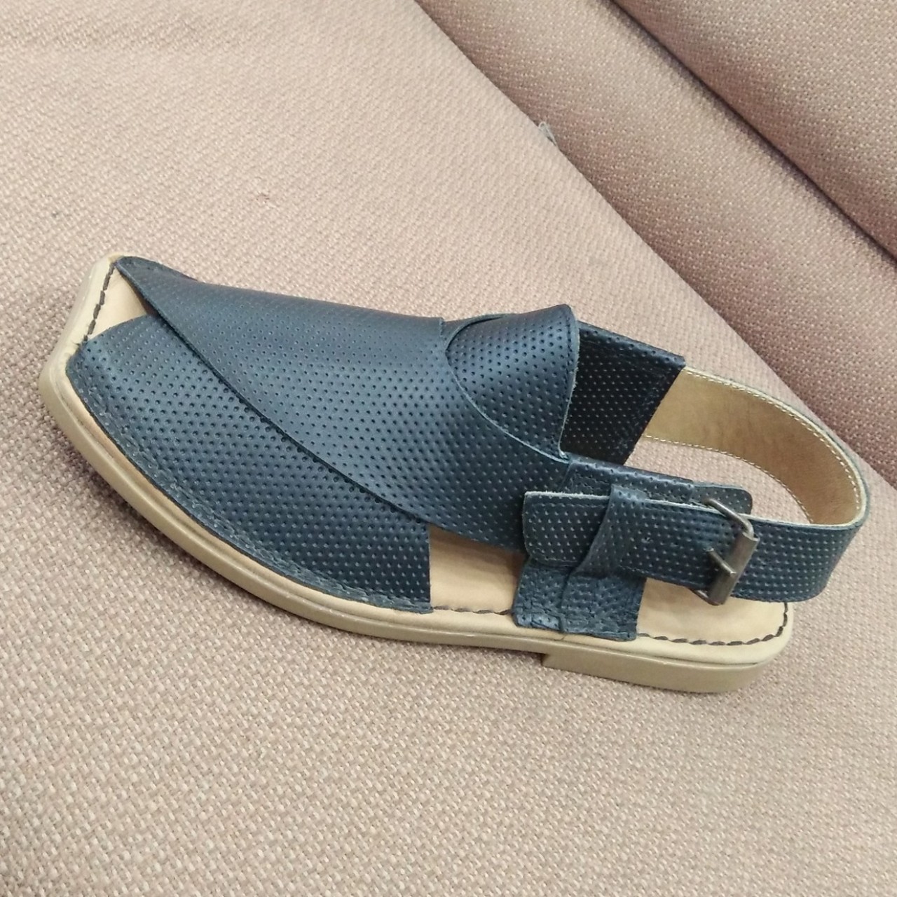Milli Shoes Fashionable Leather Peshawari Chappal For Men - Black - 6 to 11