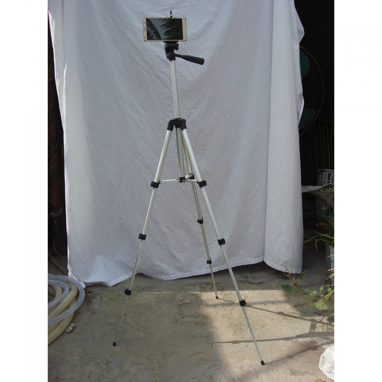 3110 Tripod stand for mobile and camera both