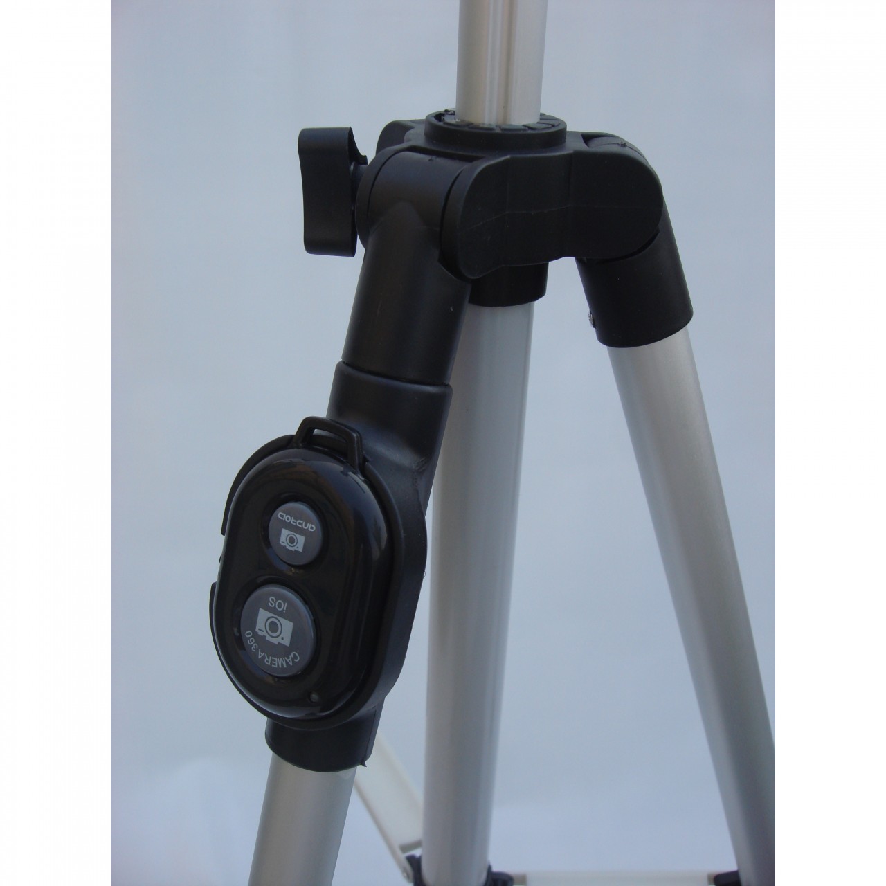 3888 Tripod stand with remote for mobile and camera both (Original pictures shown)