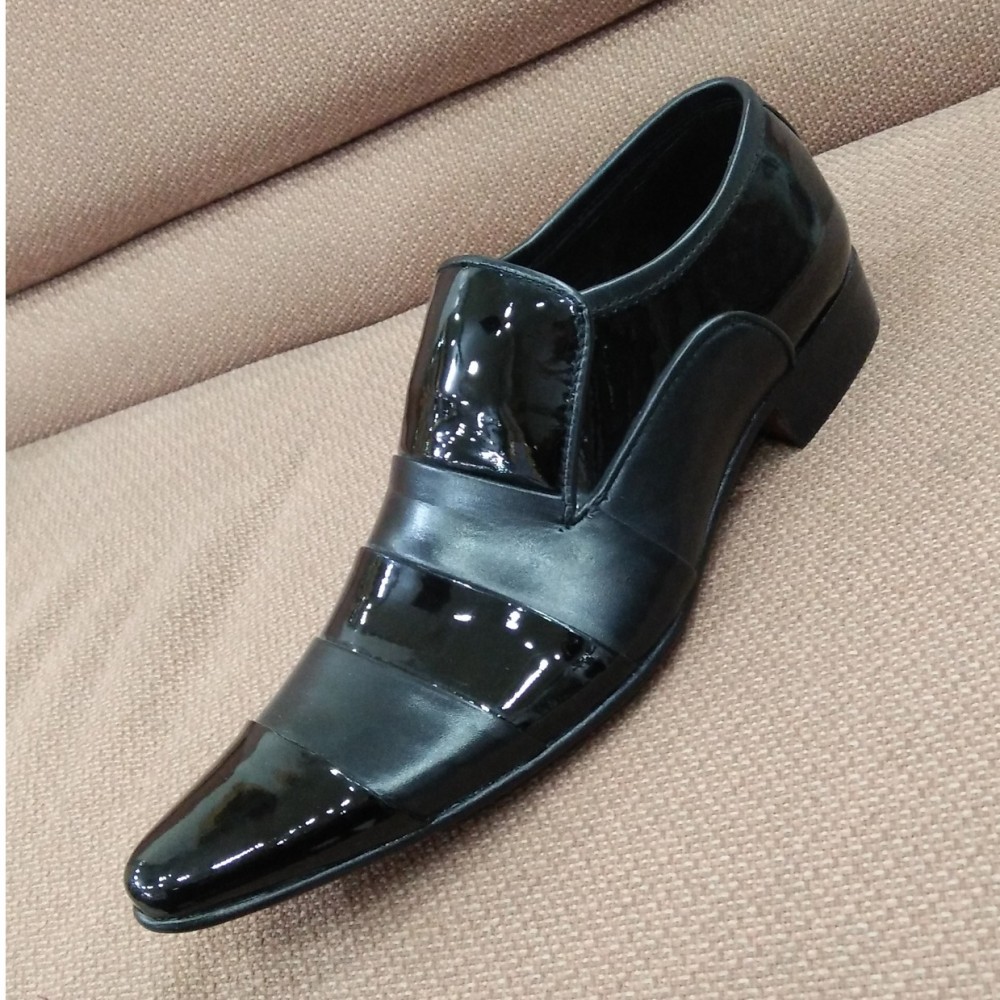 Milli Fashionable All Leather Shiny Shoes For Men -Black -6 to 11