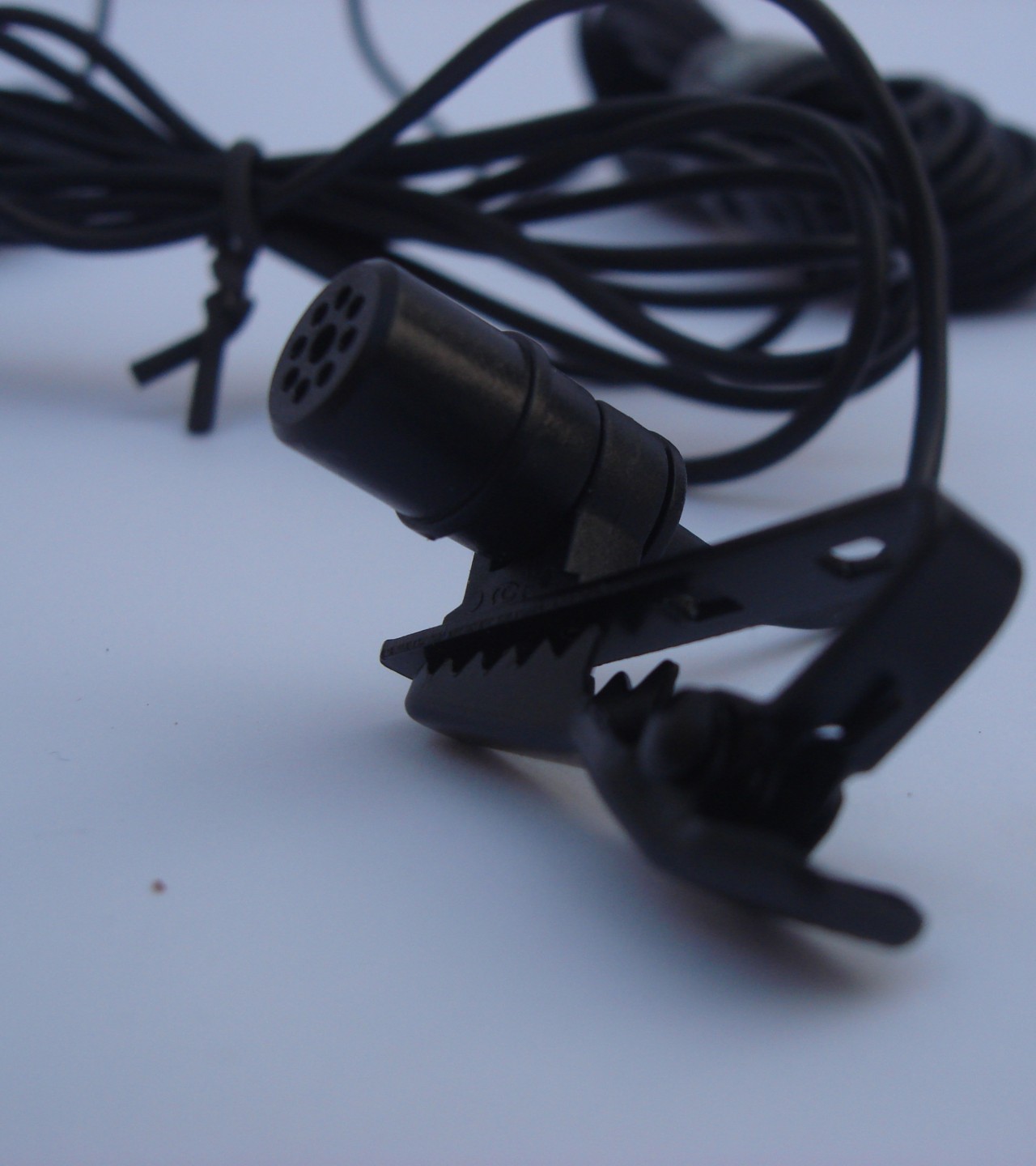 Boya BY-M1 Lavalier Microphone for Smartphones, DSLR Cameras, Camcorders and Audio Recorder PC