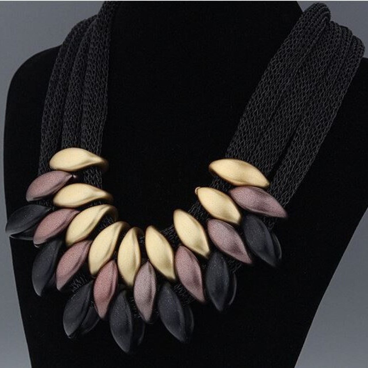 Choker Fashion Necklace for women