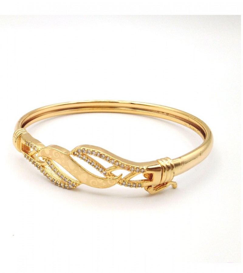 Curvy Style Bangle For Women