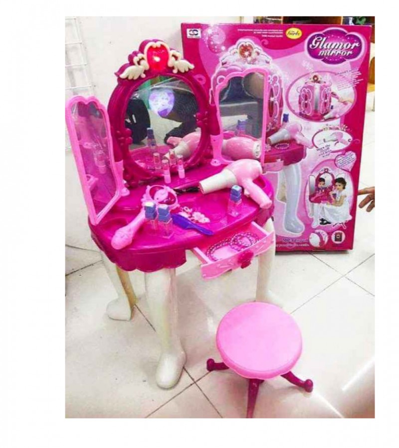 Glamour Makeup set With Table and Chair