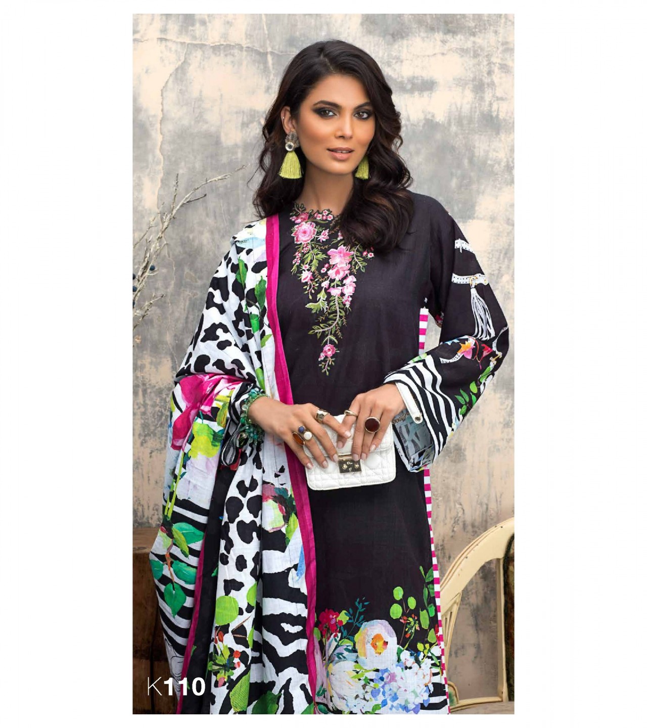Gul Ahmed 3 PC Unstitched Khaddar Embroidered Suit K-110