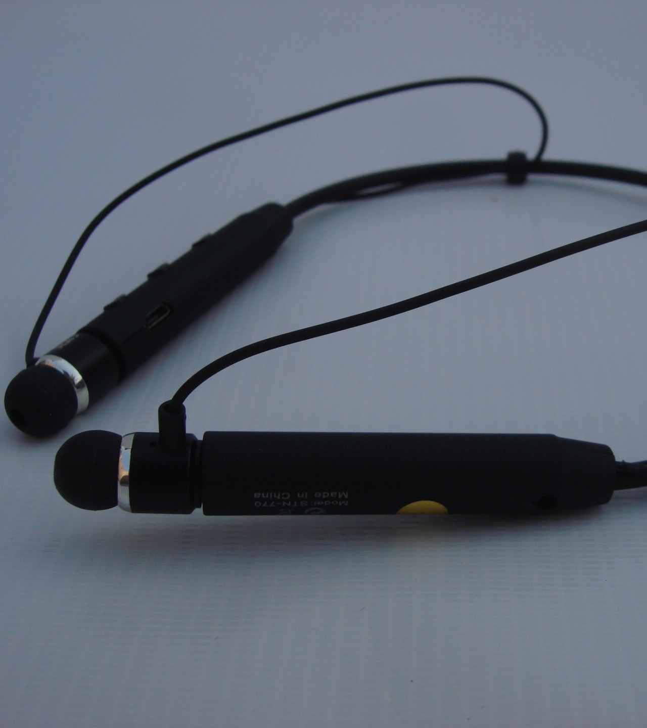 Neckband 770 Metal Magnetic Bluetooth Stereo Handfree