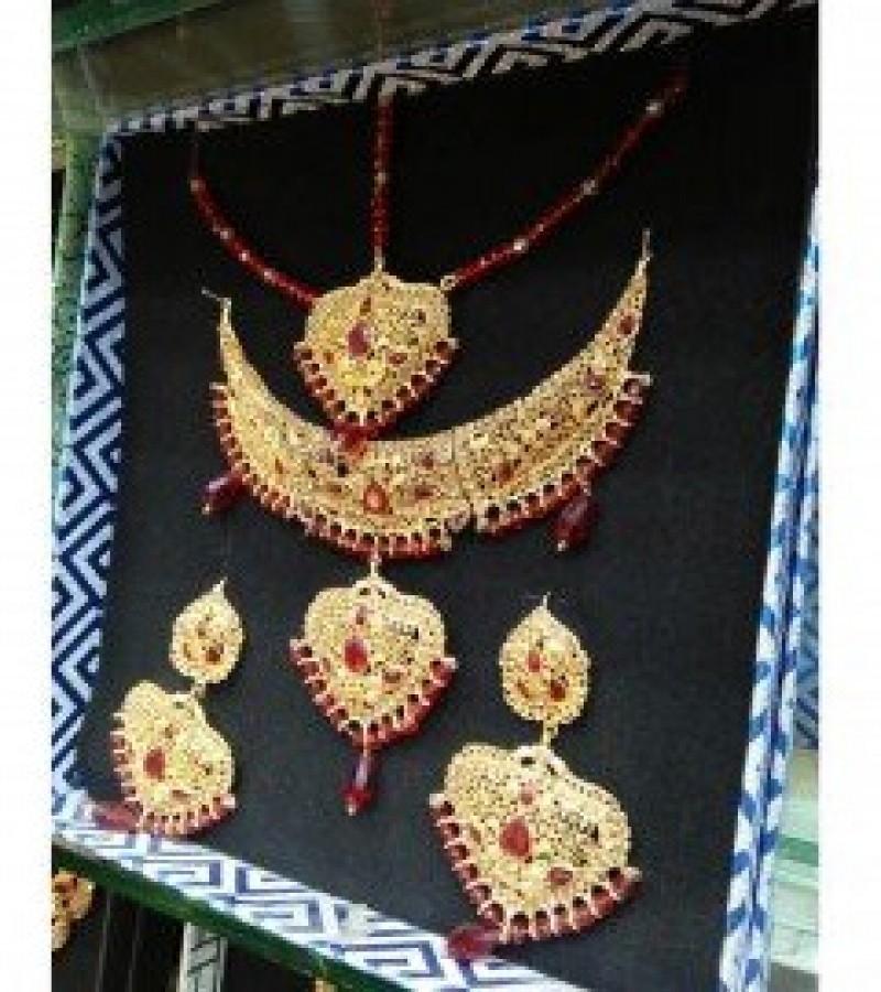 Neckless, Earrings & Matha Patti Jewelry Set For Women - Casting Material