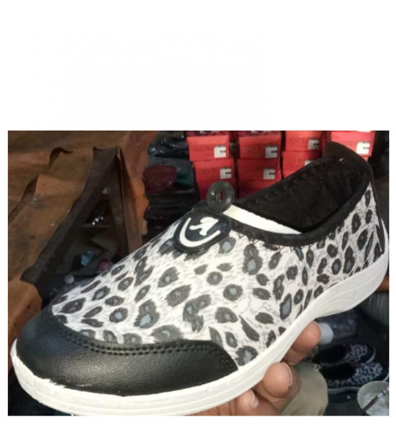 NEW Skechers Mesh Sneakers Dazzle ANIMAL PRIN`T