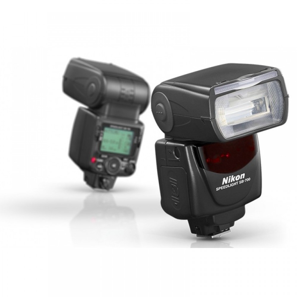 Nikon SB-700 AF Speedlight - Flashlight For Nikon DSLRs