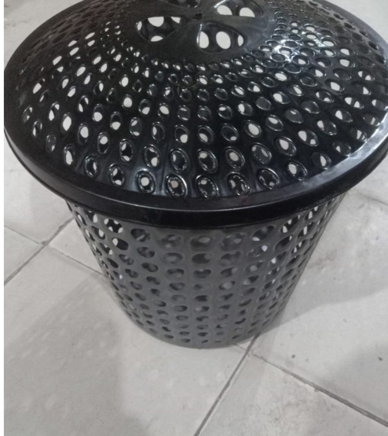 Sterling Circular Plastic Laundry Linen Washing Basket Bin Storage Round Hamper With Lid