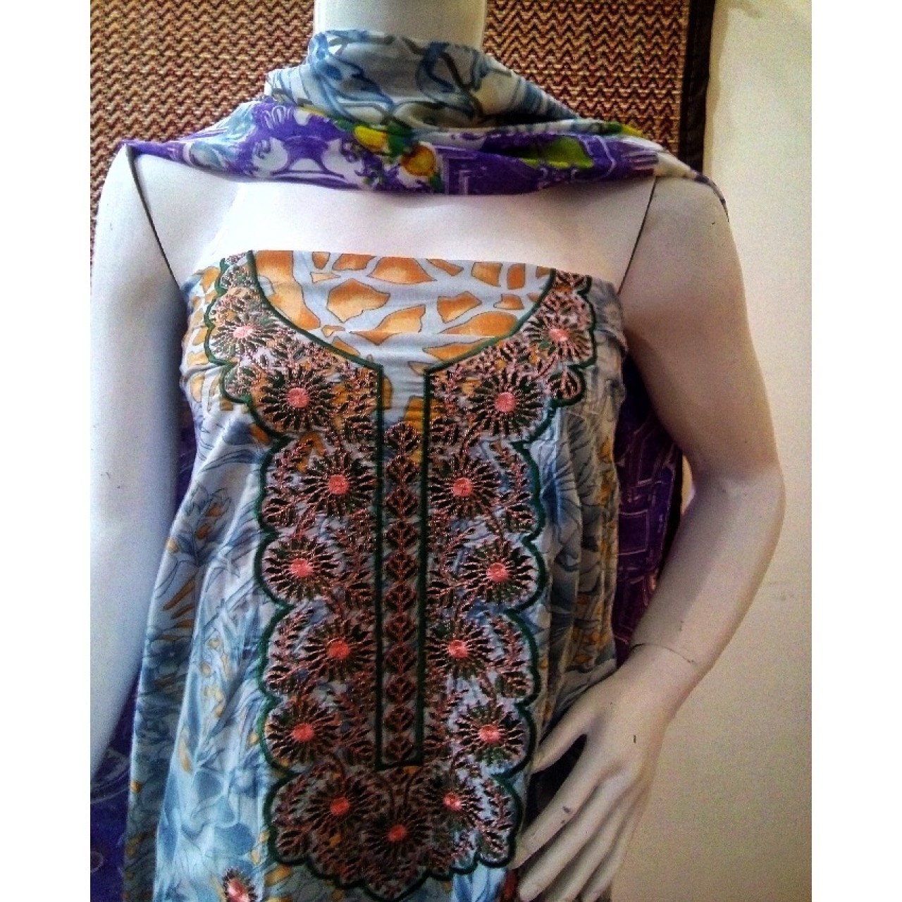 Summer Lawn 2019 Blue 3pcs Unstitched Embroidery Shirt Silk Dupatta-02