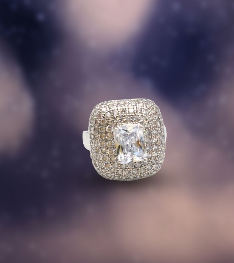 White Zircon Stone Silver Ring