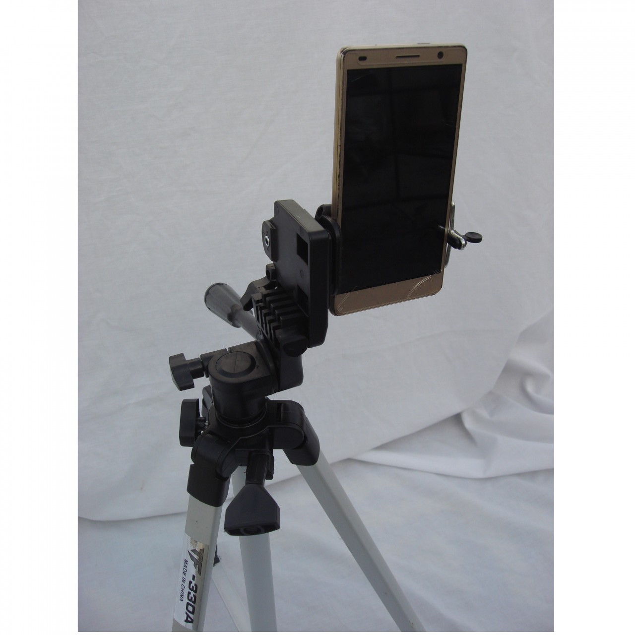 330 Tripo330 Tripod stand for mobile and camera bothd stand for mobile and camera both
