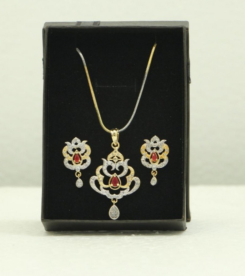Kun traders Beautiful 1 Carrot Gold Necklace Pendant Chain & Ear Tops