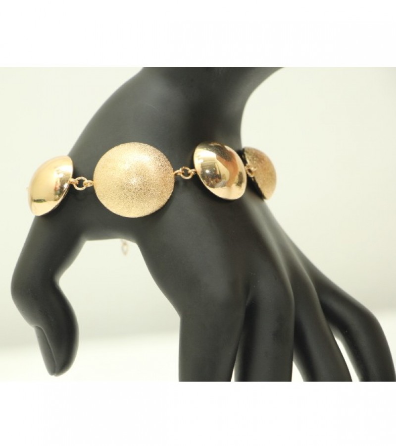 Kun traders Round Ring Golden Bracelet