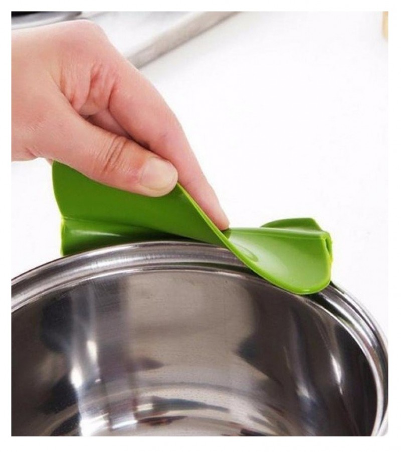 Kitchen Funnel Gadget Silicone Pour Spout Slip On Pour For Bowls Pans Pots - Green