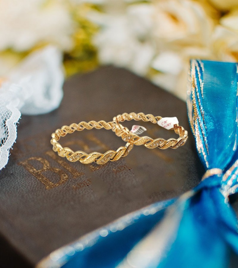 Classy Set of 2 Bangles For Women