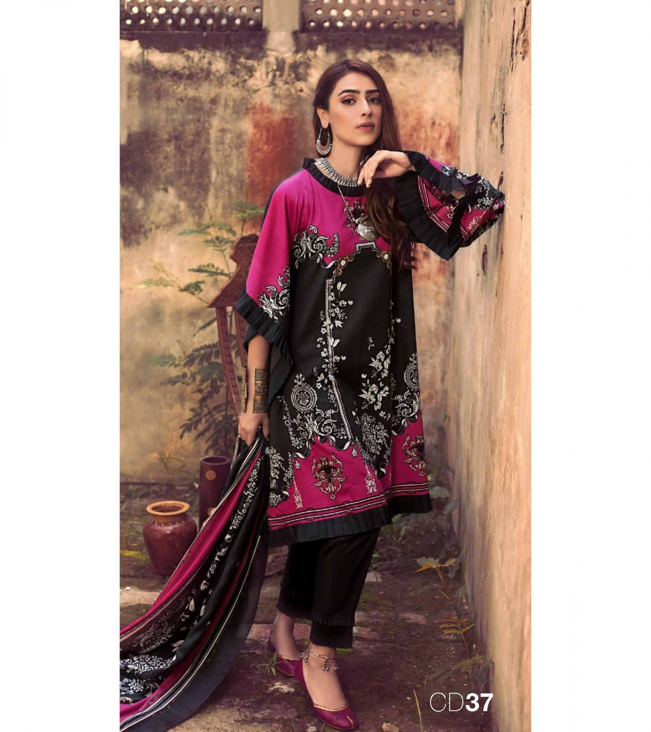 Gul Ahmed 3 PC Unstitched Corduroy suit With Cotton Net Dupatta CD-37