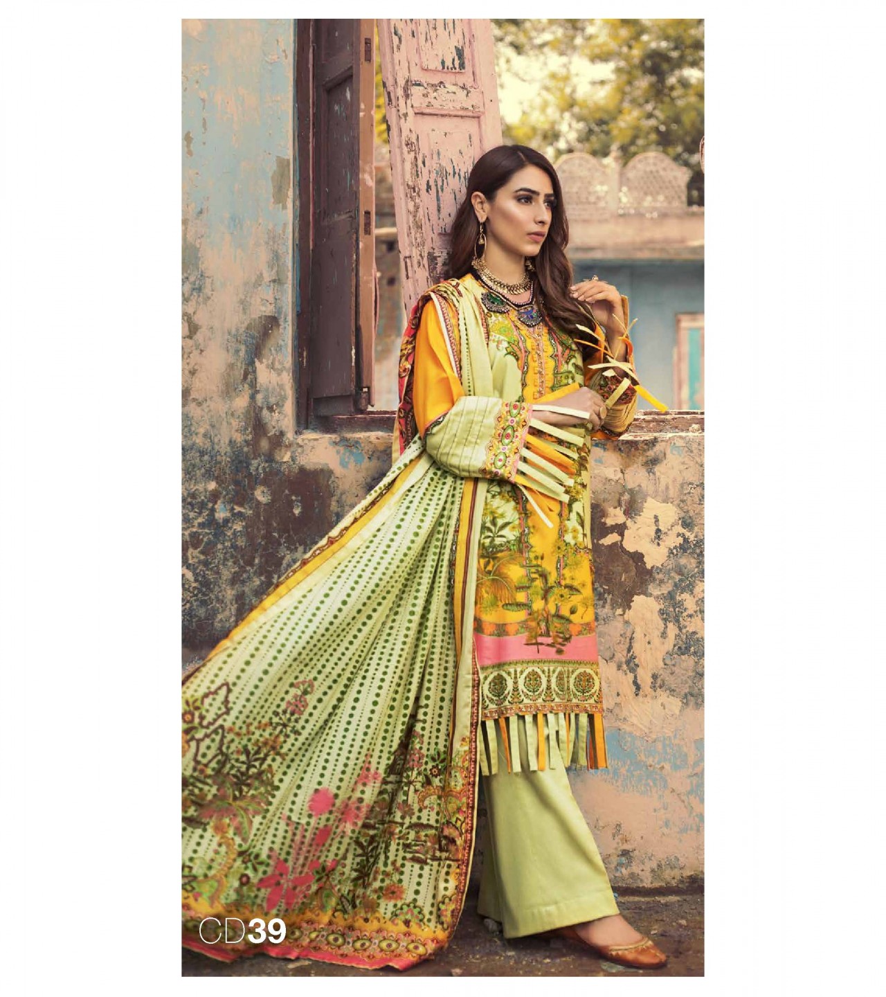 Gul Ahmed 3 PC Unstitched Corduroy suit With Cotton Net Dupatta CD-39