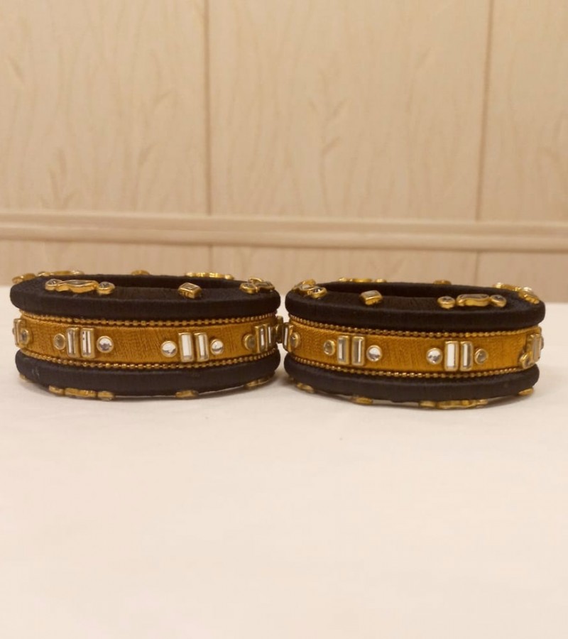 Hand made  Pair of kundan bangles
