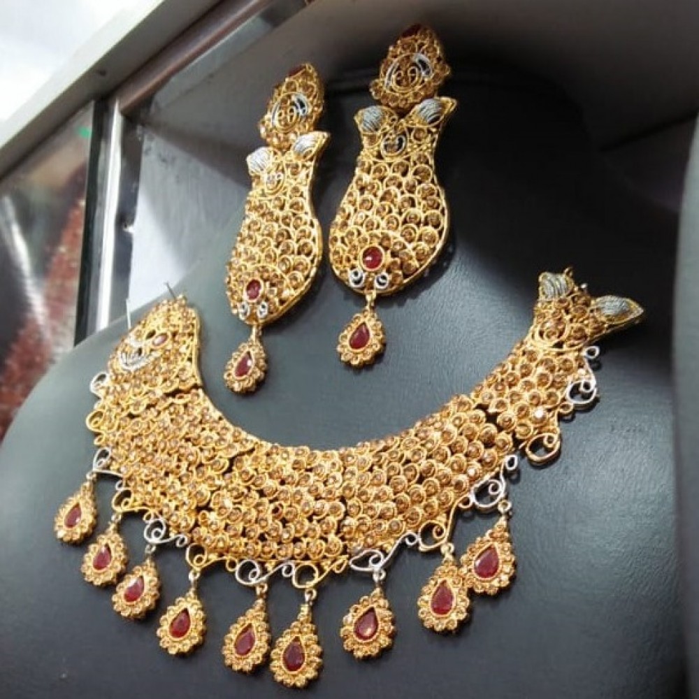 Neckless & Earrings Jewelry Set With Red Gemstones For Women - Casting Material