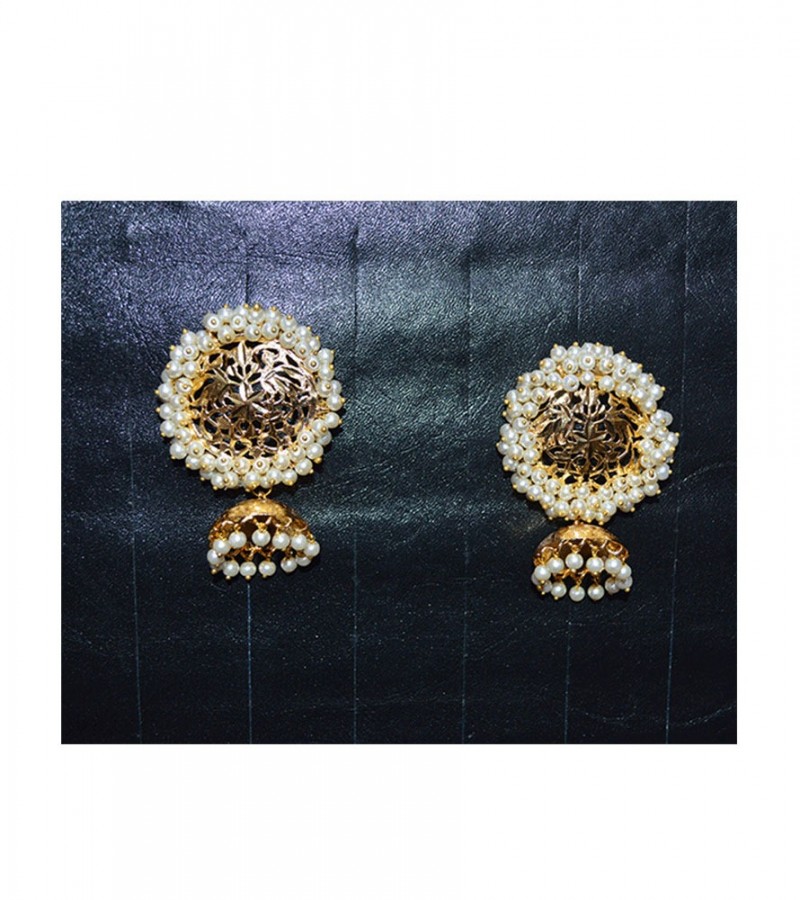 White Demanding Ear Rings