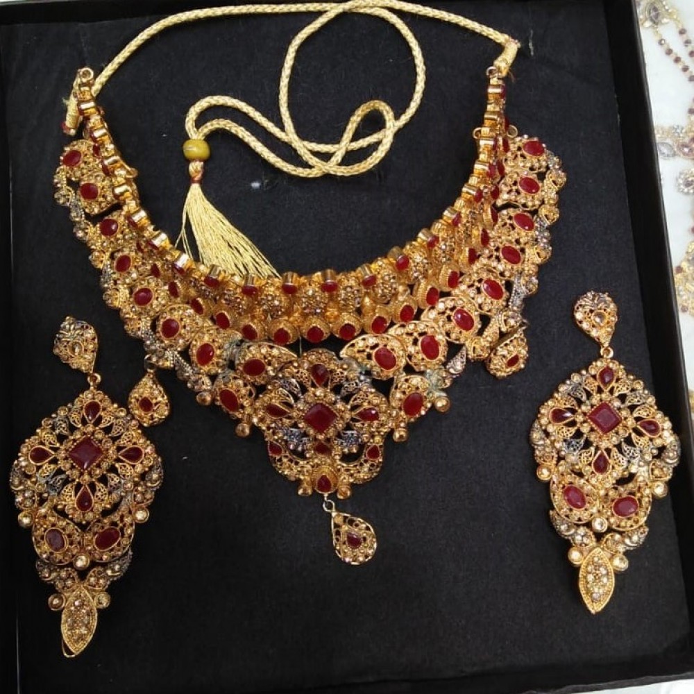 Amazing Red Beads Necklace & Earrings Jewelry Set For Women - Casting Material