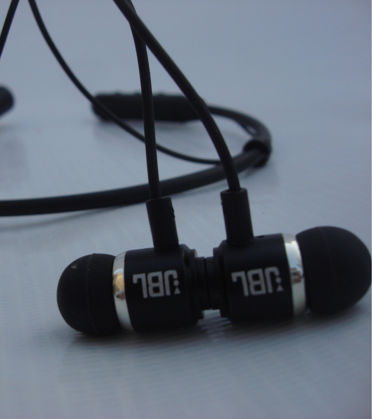 Neckband 770 Metal Magnetic Bluetooth Stereo Handfree