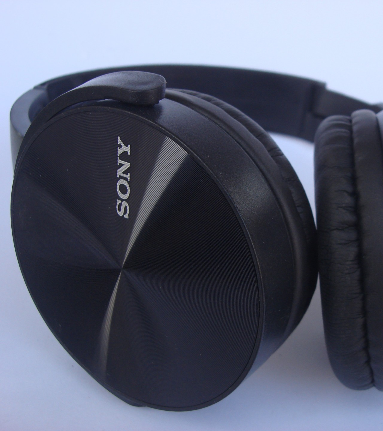 Sony 450BT On-Ear EXTRA BASS wireless Headphones - Black