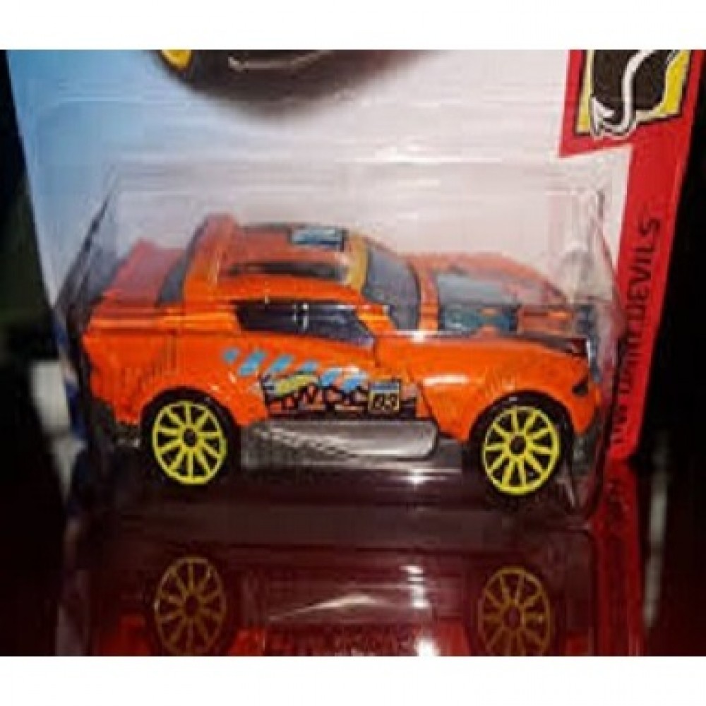 Hot Wheels Hw Daredevils 5/5 Toy Car - Rally Car