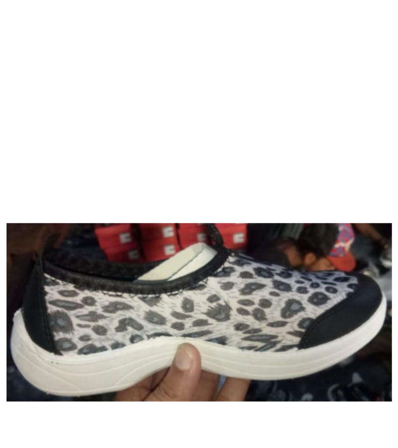 NEW Skechers Mesh Sneakers Dazzle ANIMAL PRIN`T