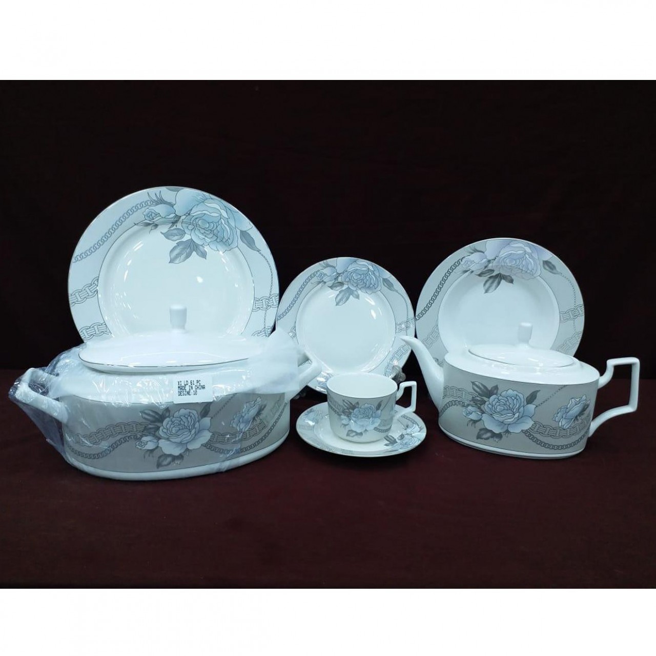 61 Piece Flower Bone China Dinner Set - 8 Person Serving - 21KG