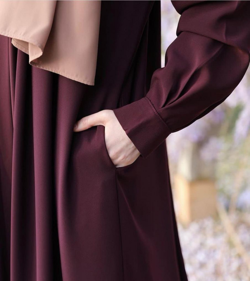Front Zip & Side Pocket Abaya With Adjustable Belt