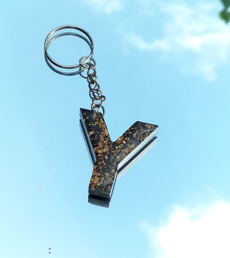 Key chain with letter Y
