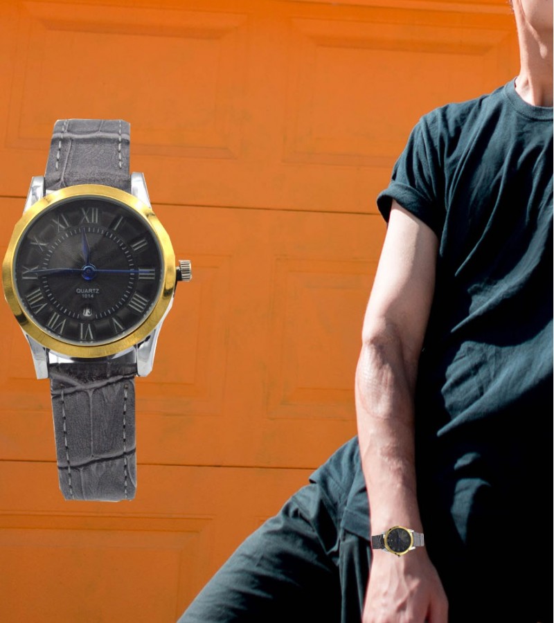 Stylish Black & White Dial Watch