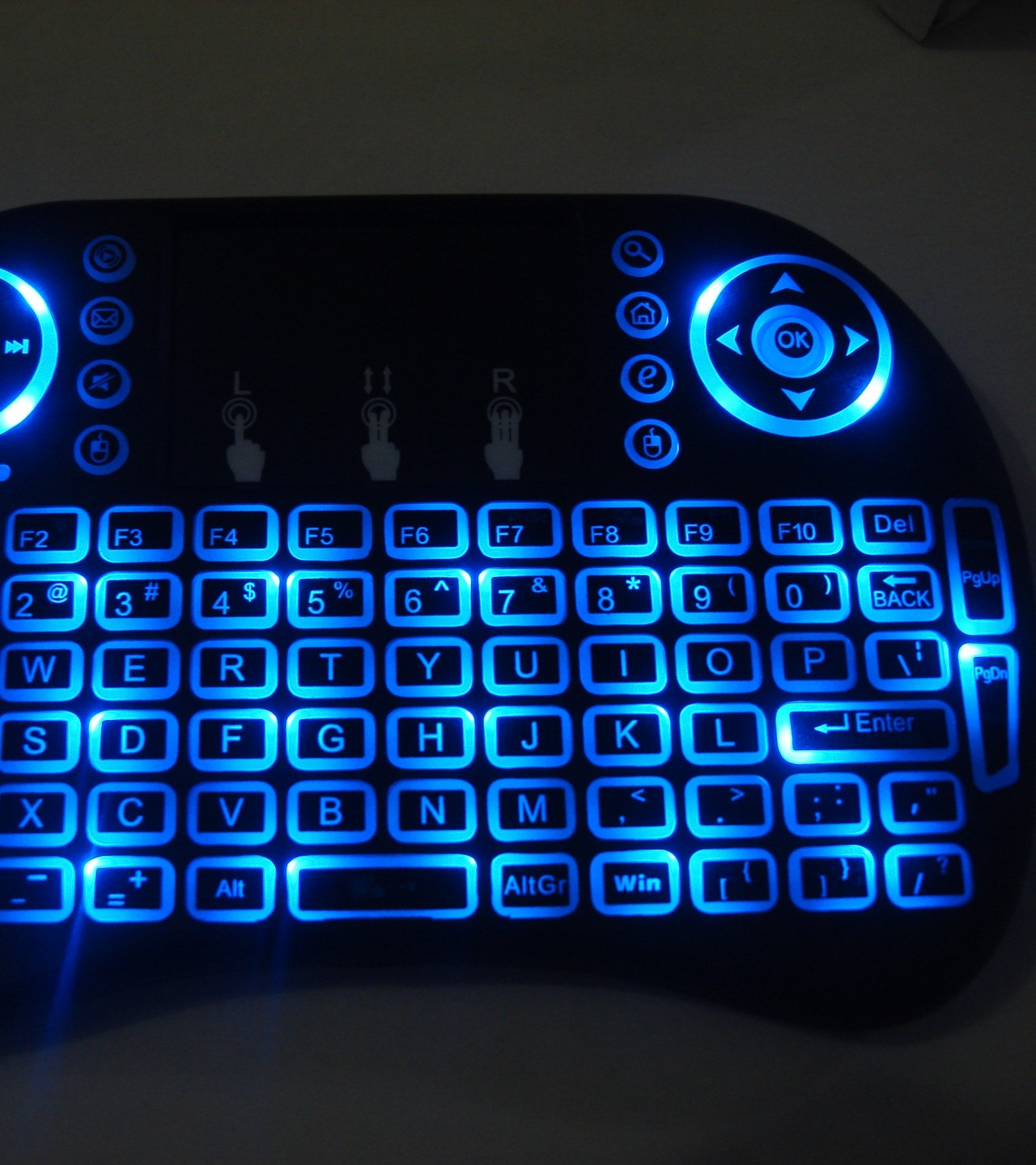 Universal Bluetooth Mini Keyboard (BT-021)
