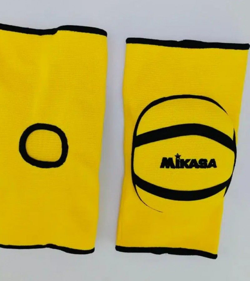 KNEE PADS WITH EMBROIDERED BRAND LOGO MIKASA.