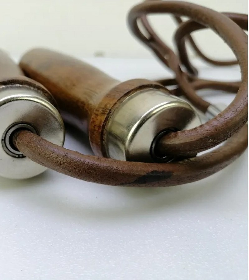 Skipping Rope/Jumping Rope with Leather and Wooden Handle